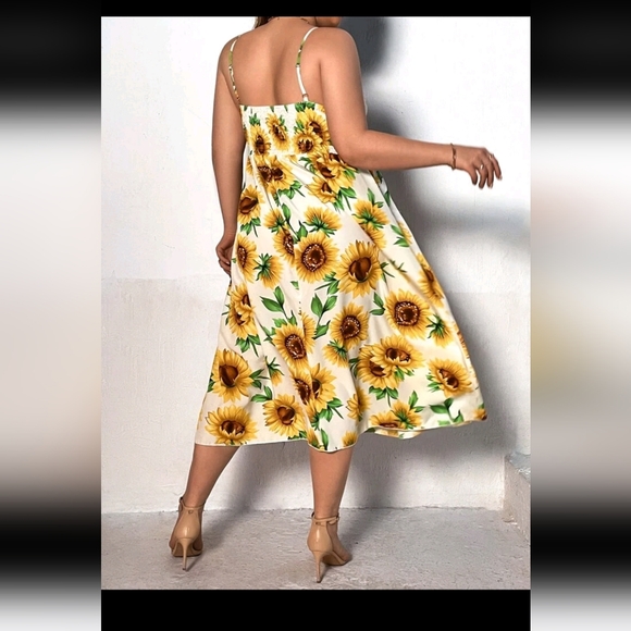 💜4 for $50 Plus size Dress 4X - US size 20💜 - Picture 2 of 2